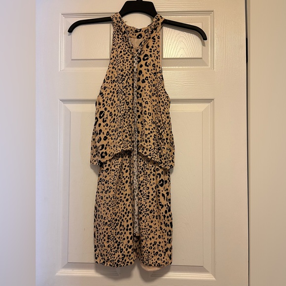 Romper - Picture 2 of 2